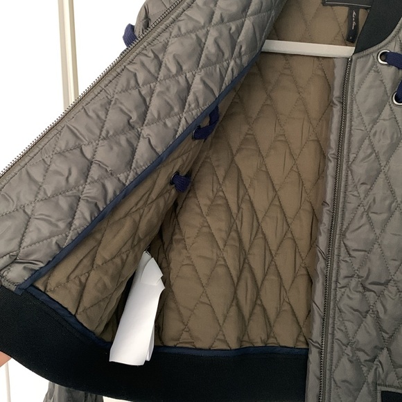 Size small - Picture 7 of 7